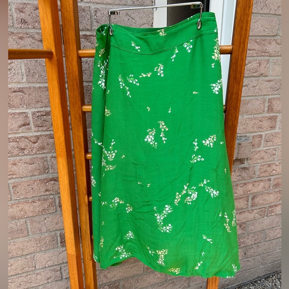 faithfull the brand green floral midi skirt - Picture 5 of 7